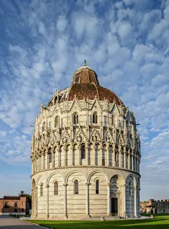 San Giovanni Baptistery, Piazza dei Miracoli, Pisa, Tuscany, Italy San Giovanni Baptistery, Piazza dei Miracoli, Pisa, Tuscany, Italy