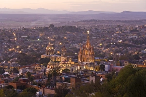 San Miguel de Allende & La Parroquia Church, Guanajuato state, Mexico San Miguel de Allende & La Parroquia Church, Guanajuato state, Mexico