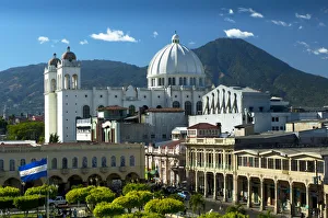 San Salvador, El Salvador, Plaza Libertad, Metropolitan Cathedral Of The Holy Savior San Salvador, El Salvador, Plaza Libertad, Metropolitan Cathedral Of The Holy Savior