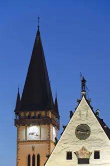 Saris Museum and Basilica of St Egidius in Radnicne Square at dusk, Bardejov (UNESCO Saris Museum and Basilica of St Egidius in Radnicne Square at dusk, Bardejov (UNESCO