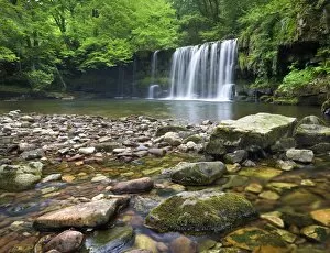 Images Dated 22nd June 2009: Scwd Ddwli waterfall on the Nedd Fechan River near Ystradfellte, Brecon Beacons National Park