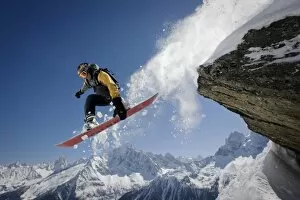 Winter Sports Gallery: Skiers on the Argentiere Glacier, Chamonix, France (MR)