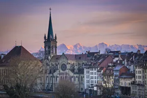 Skyline with Alps in the background, Bern (capital city), Berner Oberland, Switzerland Skyline with Alps in the background, Bern (capital city), Berner Oberland, Switzerland