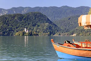 Slovenia, Bled, Lake Bled, Tourist boat Slovenia, Bled, Lake Bled, Tourist boat