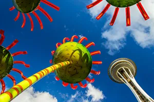 The Sonic Bloom solar-powered art installation with Space Needle behind, Pacific Science The Sonic Bloom solar-powered art installation with Space Needle behind, Pacific Science