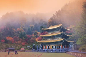 Pagodas Collection: South Korea, Chungcheongbuk-do, Danyang, Sobaeksan National Park, Guin-sa temple complex