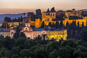Spagna - Malaga - Vista notturna del Castello gi Gibralfaro e del palazzo del comune Spagna - Malaga - Vista notturna del Castello gi Gibralfaro e del palazzo del comune