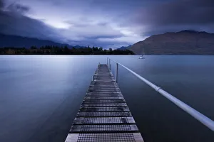 Sunrise at Lake Wakatipu, Queenstown, New Zealand Sunrise at Lake Wakatipu, Queenstown, New Zealand