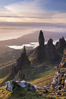 Images Dated 18th May 2016: Sunrise over the Old Man of Storr on the Isle of Skye, Scotland, UK