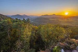 Sunrise above Wernersberg, Wasgau, Palatinate forest, Rhineland-Palatinate, Germany Sunrise above Wernersberg, Wasgau, Palatinate forest, Rhineland-Palatinate, Germany
