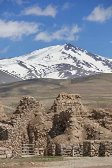 Takht-e Soleyman, archaeological site, West Azerbaijan, Iran Takht-e Soleyman, archaeological site, West Azerbaijan, Iran