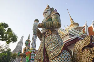 Thailand, Bangkok, Wat Arun, Statue at the Temple of Dawn Thailand, Bangkok, Wat Arun, Statue at the Temple of Dawn
