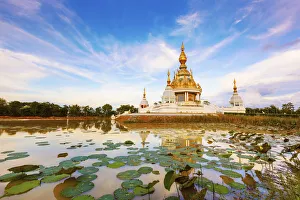Thailand, Isan, Khon Kaen, Wat thung setthi, temple surrounded by lily pads Thailand, Isan, Khon Kaen, Wat thung setthi, temple surrounded by lily pads