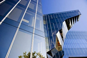 Torre Mare Nostrum, head office of Gas Natural, by Enric Miralles & Benedetta Tagliabue Torre Mare Nostrum, head office of Gas Natural, by Enric Miralles & Benedetta Tagliabue