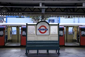 A train in Golders Green underground station in London, England A train in Golders Green underground station in London, England