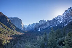 Tunnel View, Yosemite, California, USA Tunnel View, Yosemite, California, USA