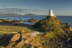 Twr Mawr Lighthouse on Llanddwyn Island at Sunset, Anglesey, North Wales Twr Mawr Lighthouse on Llanddwyn Island at Sunset, Anglesey, North Wales