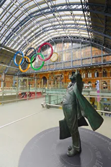 UK, England, London, St Pancras Railway Station, Olympic Rings UK, England, London, St Pancras Railway Station, Olympic Rings
