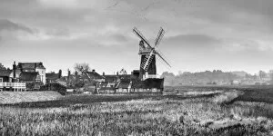 Images Dated 30th December 2015: UK, England, Norfolk, North Norfolk, Cley next the Sea, Cley Windmill