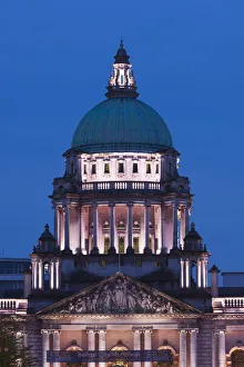 UK, Northern Ireland, Belfast, Belfast City Hall, exterior, dusk UK, Northern Ireland, Belfast, Belfast City Hall, exterior, dusk