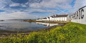UK, Scotland, Argyll and Bute, Islay, Loch Laphroaig, Laphroaig Whisky Distillery