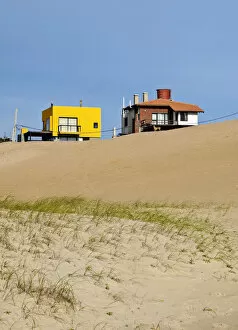 Oriental Republic Of Uruguay Collection: Uruguay, Rocha Department, Punta del Diablo, Houses on the dunes
