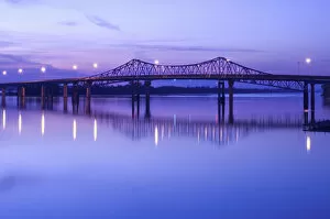 Images Dated 11th June 2009: USA, Alabama, Decatur, Steamboat Bill Memorial Bridge, Tennessee River, Dawn