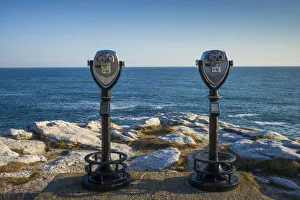 USA, Maine, Five Islands, Reid State Park, binoculars USA, Maine, Five Islands, Reid State Park, binoculars