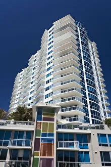 Images Dated 14th December 2012: USA, Miami Beach, high rise building by the Beachwalk
