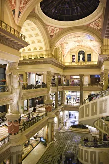 USA, Nevada, Las Vegas, The Strip, Forum Shops, main shopping area USA, Nevada, Las Vegas, The Strip, Forum Shops, main shopping area