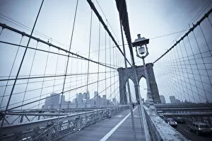 Images Dated 7th February 2008: USA, New York City, Manhattan & Brooklyn Bridge