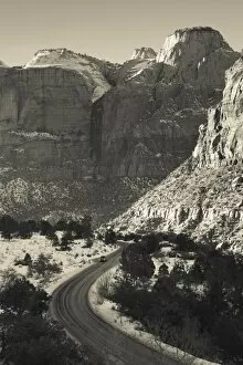 Images Dated 29th December 2008: USA, Utah, Virgin, traffic on the Zion-Mt. Carmel Highway, winter