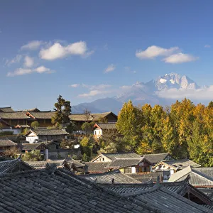 View of Jade Dragon Snow Mountain and Lijiang (UNESCO World Heritage Site), Yunnan, China View of Jade Dragon Snow Mountain and Lijiang (UNESCO World Heritage Site), Yunnan, China