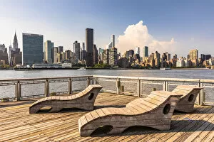 Midtown Gallery: View of Midtown Manhattan from Long Island City, New York City, USA