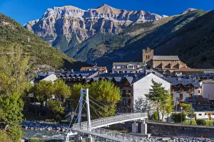 View over mountain village of Broto in province of Huesca, Aragon, Spain View over mountain village of Broto in province of Huesca, Aragon, Spain