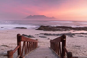 Atlantic Ocean Collection: View of Table Mountain from Bloubergstrand at sunset, Cape Town, Western Cape, South