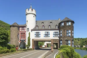 Von der Leyen Castle, Kobern-Gondorf, Mosel Valley, Rhineland-Palatinate, Germany Von der Leyen Castle, Kobern-Gondorf, Mosel Valley, Rhineland-Palatinate, Germany