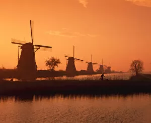 Reedbed Gallery: Windmill at Sunrise, Kinderdijk, Holland