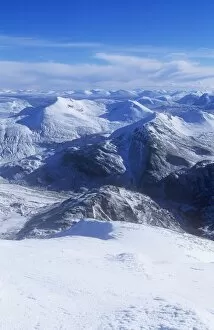 Images Dated 27th June 2009: The view of the Mamore mountains from the summit of Ben Nevis in winter, Scotland, UK