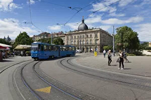 Croatia, Zagreb, Old town, Trams outside glavni kolodvor main train station