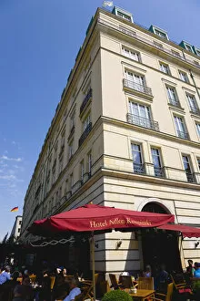 Germany, Berlin, Mitte, the rebuilt five star Hotel Adlon Kempinski on the corner of