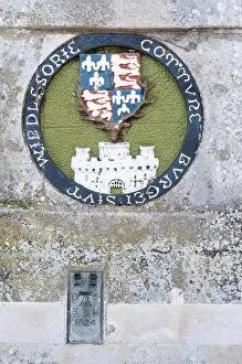 A heraldic plaque representing the kingdom of England at the time of King Henry IV A heraldic plaque representing the kingdom of England at the time of King Henry IV