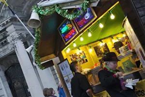 Images Dated 19th December 2014: Ireland, North, Belfast