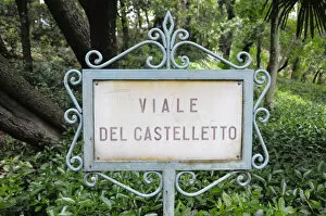 Italy, Friuli Venezia Giulia, Trieste, Miramare Castle, castle park sign