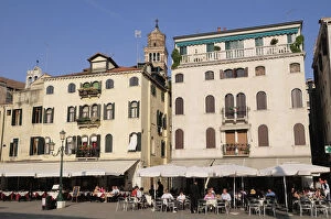 Italy, Veneto, Venice, cafes & restaurants on Campo Santo Stefano