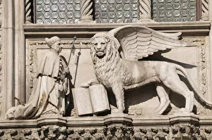 Italy, Veneto, Venice, Doge & Lion, Palazzo Ducale