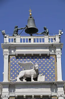 Italy, Veneto, Venice, St Mark's lion statue, Torre dell Orologio, Piazza San Marco Italy, Veneto, Venice, St Mark's lion statue, Torre dell Orologio, Piazza San Marco