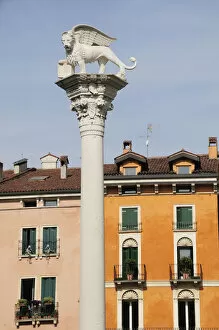 Italy, Veneto, Vicenza, column of St Mark's Lion, Piazza del Signori