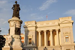 Spain, Madrid, Statue of Queen Maria Isabel de Braganza in front of the Museo del Prado Spain, Madrid, Statue of Queen Maria Isabel de Braganza in front of the Museo del Prado