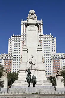 Images Dated 22nd August 2014: Spain, Madrid, Statues of Cervantes Don Quixote and Sancho Panza in the Plaza de Espana